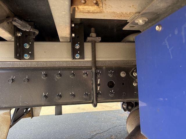 MITSUBISHI CANTER 2017 Image 31