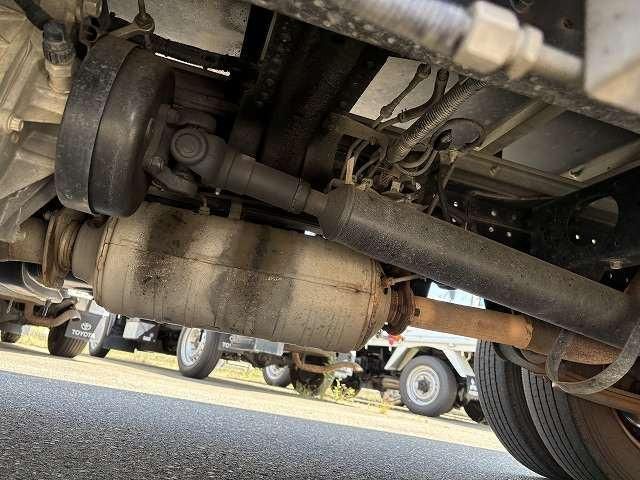 MITSUBISHI CANTER 2017 Image 31