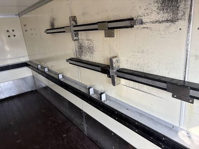 ISUZU ELF 2017 Image 31