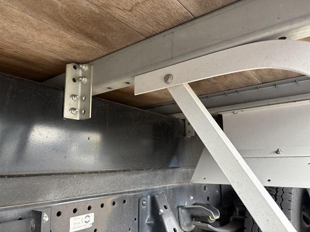 ISUZU ELF 2017 Image 31