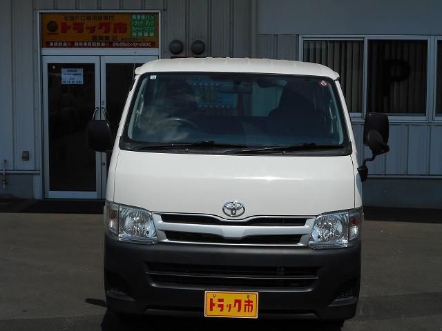 TOYOTA HIACE VAN 4WD 2013 Image 31