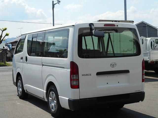 TOYOTA HIACE VAN 4WD 2013 Image 31