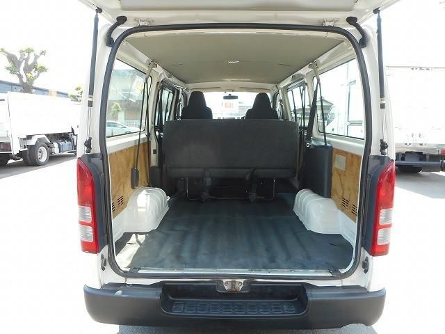 TOYOTA HIACE VAN 4WD 2013 Image 31