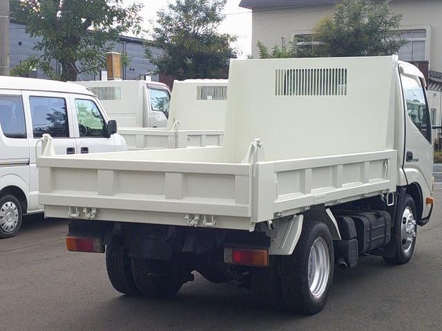 HINO DUTRO 2016 Image 31