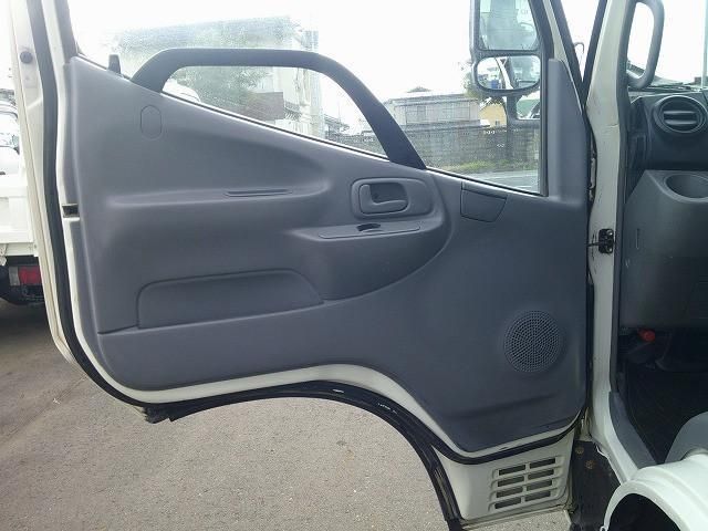 HINO DUTRO 2016 Image 31