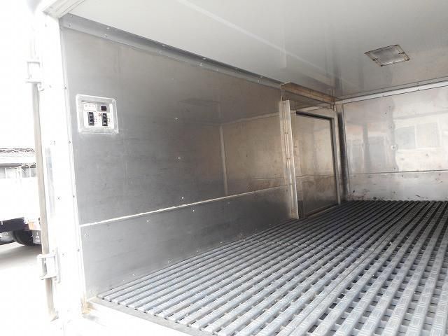 TOYOTA DYNA 2005 Image 31