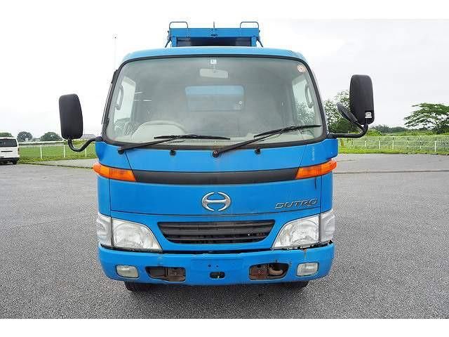 HINO DUTRO 2001 Image 31