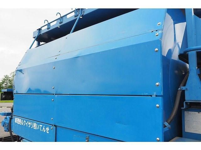 HINO DUTRO 2001 Image 31