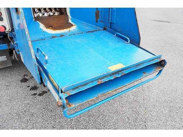 HINO DUTRO 2001 Image 31