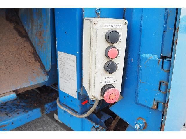 HINO DUTRO 2001 Image 31