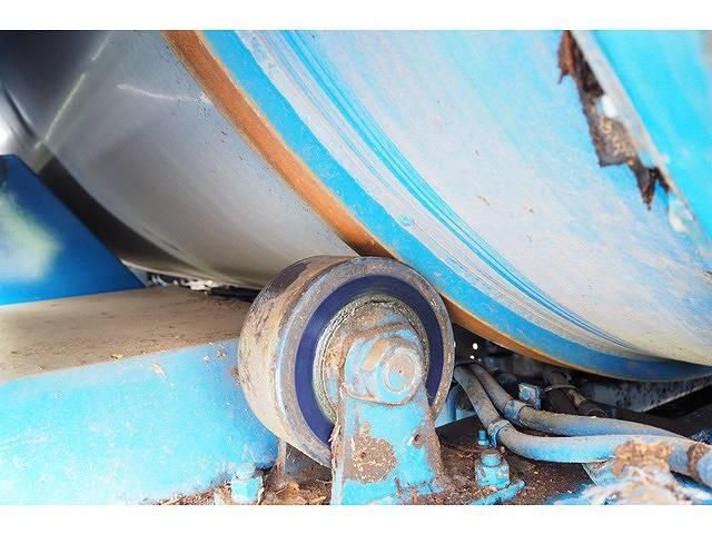 HINO DUTRO 2001 Image 31