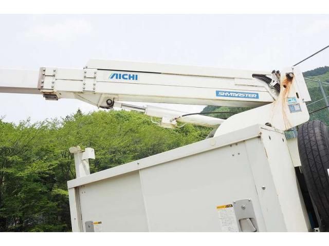 ISUZU ELF 2016 Image 31