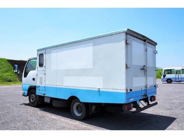 ISUZU ELF 2010 Image 31