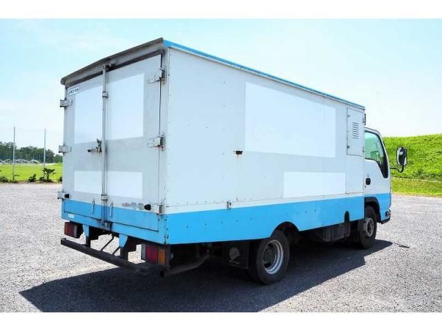 ISUZU ELF 2010 Image 31