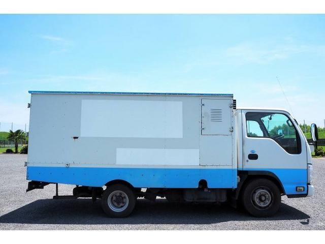 ISUZU ELF 2010 Image 31