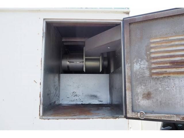 ISUZU ELF 2010 Image 31