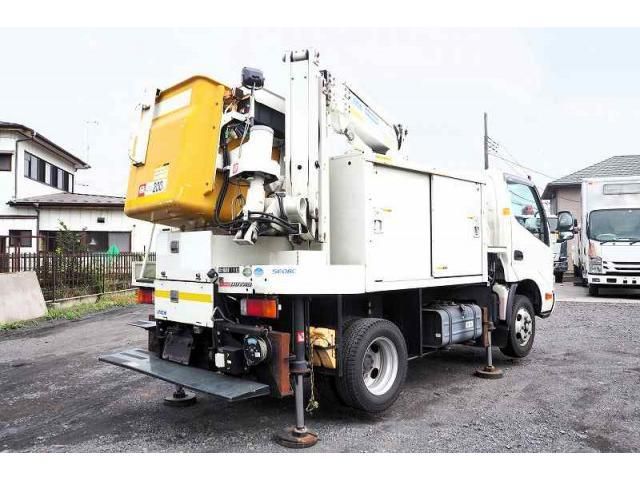 HINO DUTRO 2016 Image 31