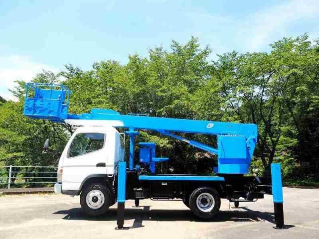 MITSUBISHI CANTER 2004 Image 31