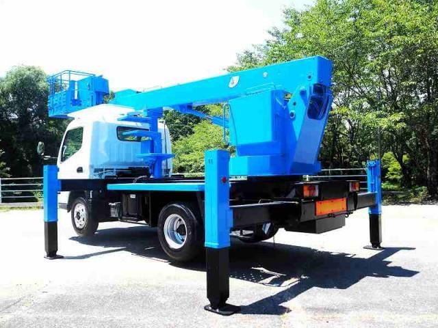 MITSUBISHI CANTER 2004 Image 31