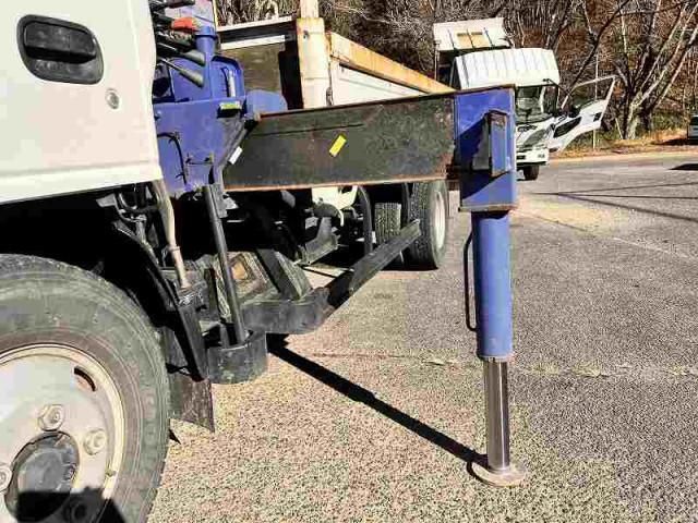 ISUZU ELF 2015 Image 31