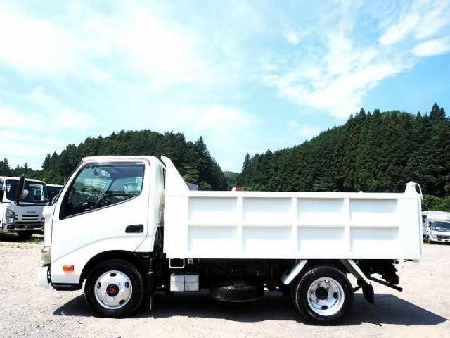 HINO DUTRO 2012 Image 31