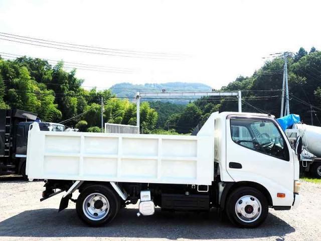 HINO DUTRO 2012 Image 31