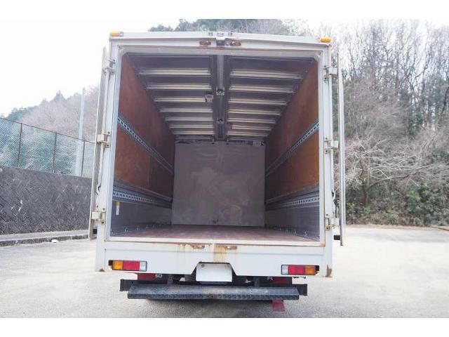 MITSUBISHI CANTER 2015 Image 31