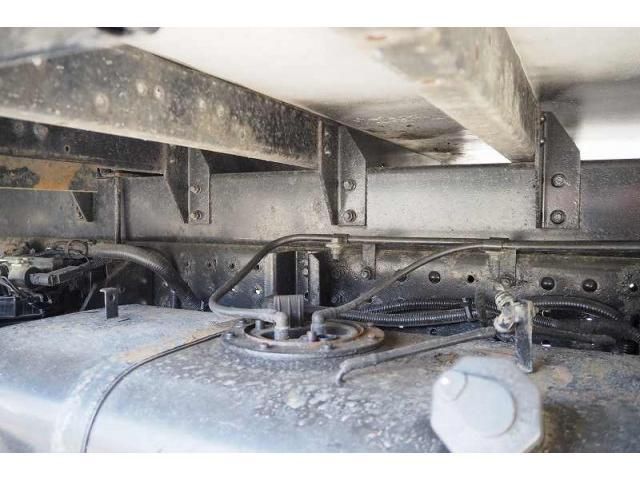 MITSUBISHI CANTER 2015 Image 31