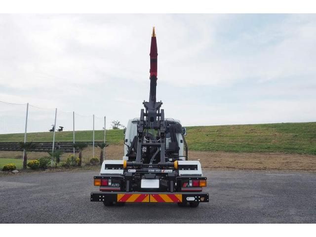 MITSUBISHI FUSOU FIGHTER 2025 Image 31