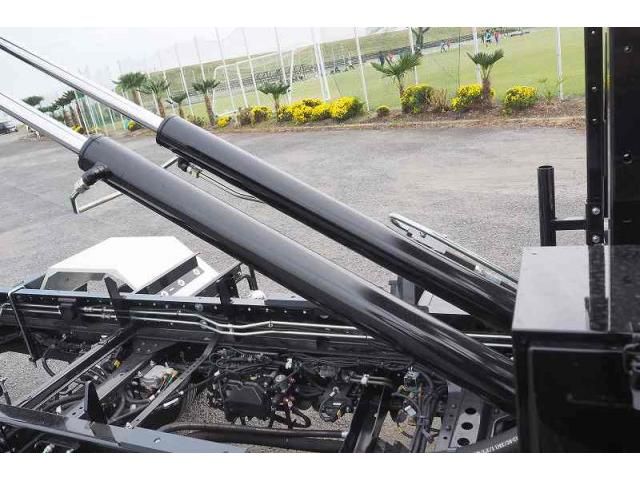 MITSUBISHI FUSOU FIGHTER 2025 Image 31