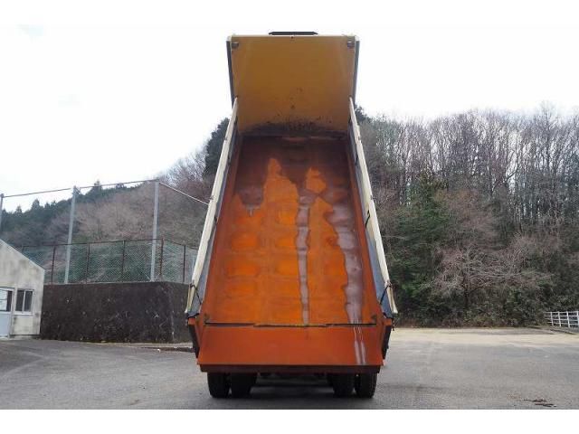 MITSUBISHI FUSOU SUPER GREAT 2015 Image 31