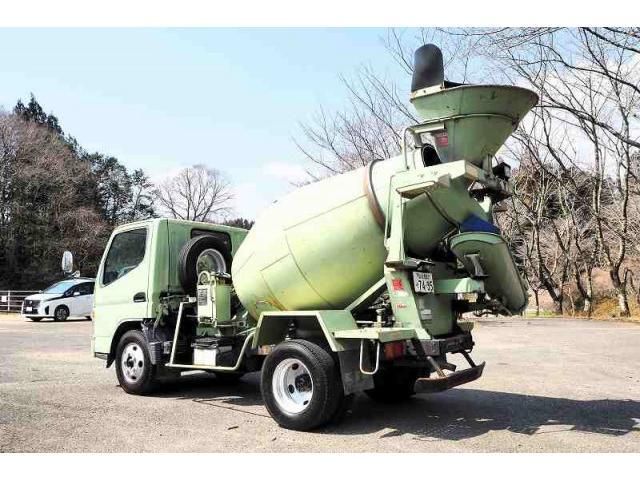 MITSUBISHI CANTER 2004 Image 31