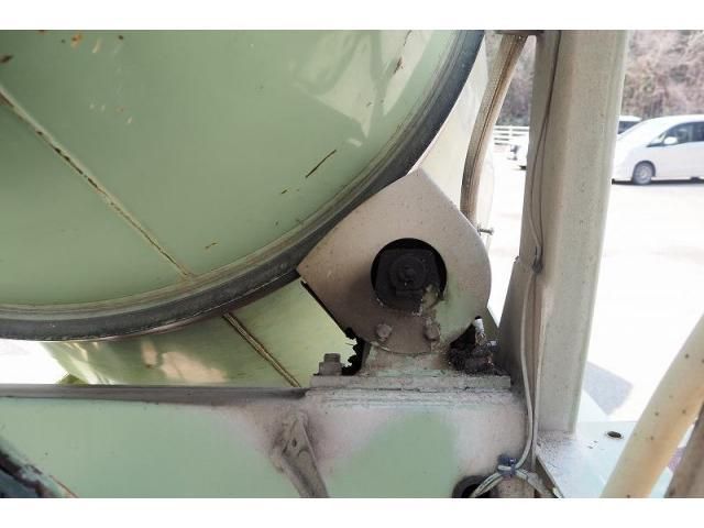 MITSUBISHI CANTER 2004 Image 31