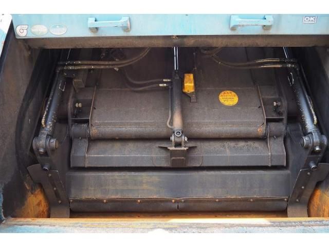 ISUZU FORWARD 2013 Image 31