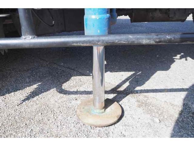 ISUZU ELF 2004 Image 31