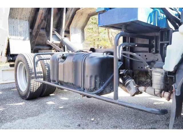 ISUZU ELF 2004 Image 31