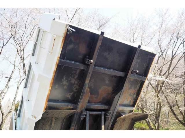 ISUZU ELF 2004 Image 31