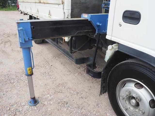 ISUZU ELF 2004 Image 31