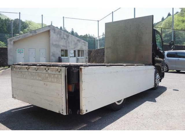 MITSUBISHI CANTER 2004 Image 31