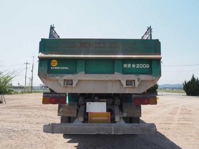 NISSAN DIESEL QUON 2010 Image 31