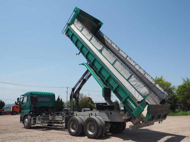 NISSAN DIESEL QUON 2010 Image 31