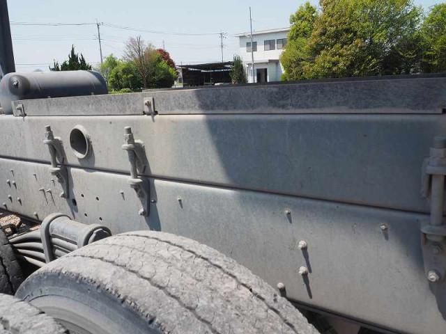 NISSAN DIESEL QUON 2010 Image 31