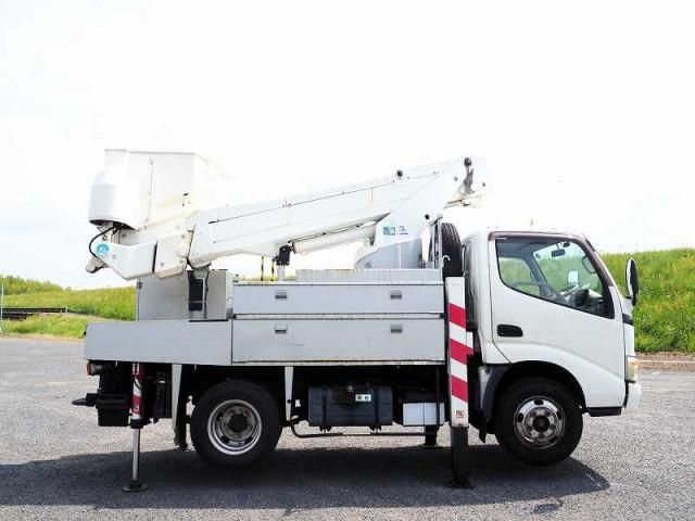 HINO DUTRO 2007 Image 31