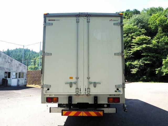 MITSUBISHI FUSOU FIGHTER 2013 Image 31