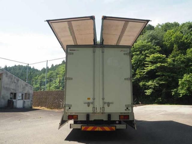 MITSUBISHI FUSOU FIGHTER 2013 Image 31