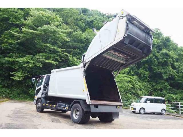 MITSUBISHI FUSOU FIGHTER 2012 Image 31