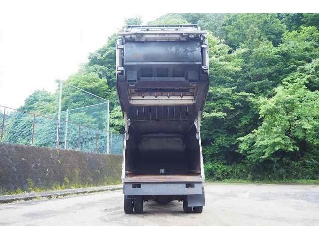 MITSUBISHI FUSOU FIGHTER 2012 Image 31