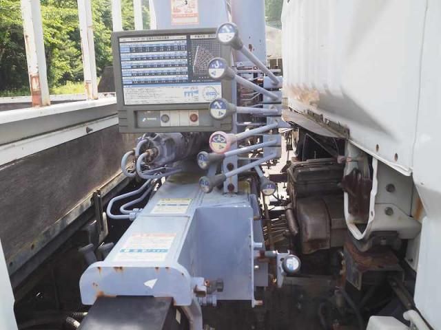 MITSUBISHI CANTER 2004 Image 31