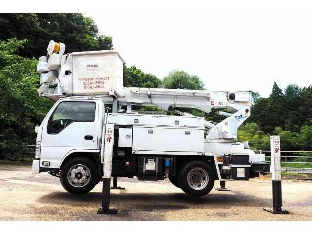 ISUZU ELF 2012 Image 31