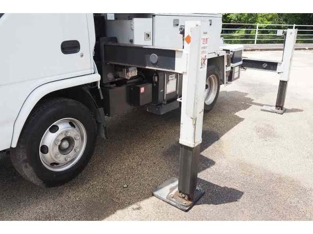 ISUZU ELF 2012 Image 31